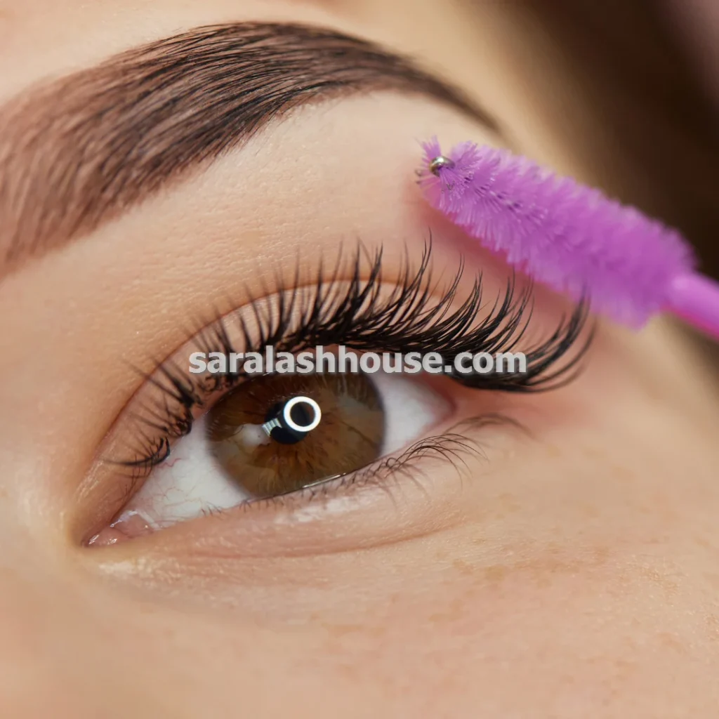 آموزش کاشت و اکستنشن مژه حرفه ای در مشهد