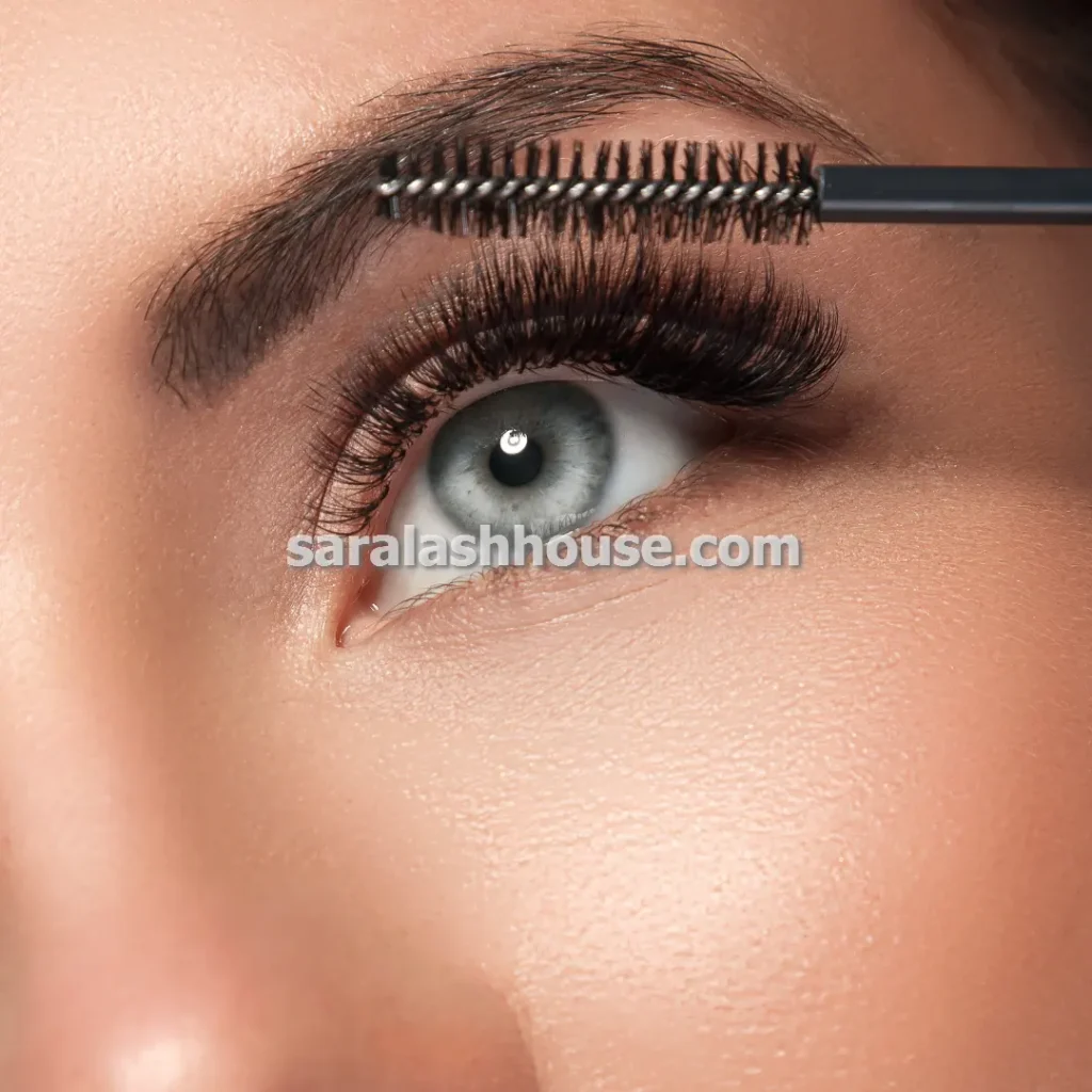 انتخاب مدرس حرفه ای برای آموزش کاشت و اکستنشن مژه در مشهد